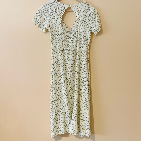 ONLY Jolie V-Neck Flutter Sleeve Midi Dress - Picture 5 of 7